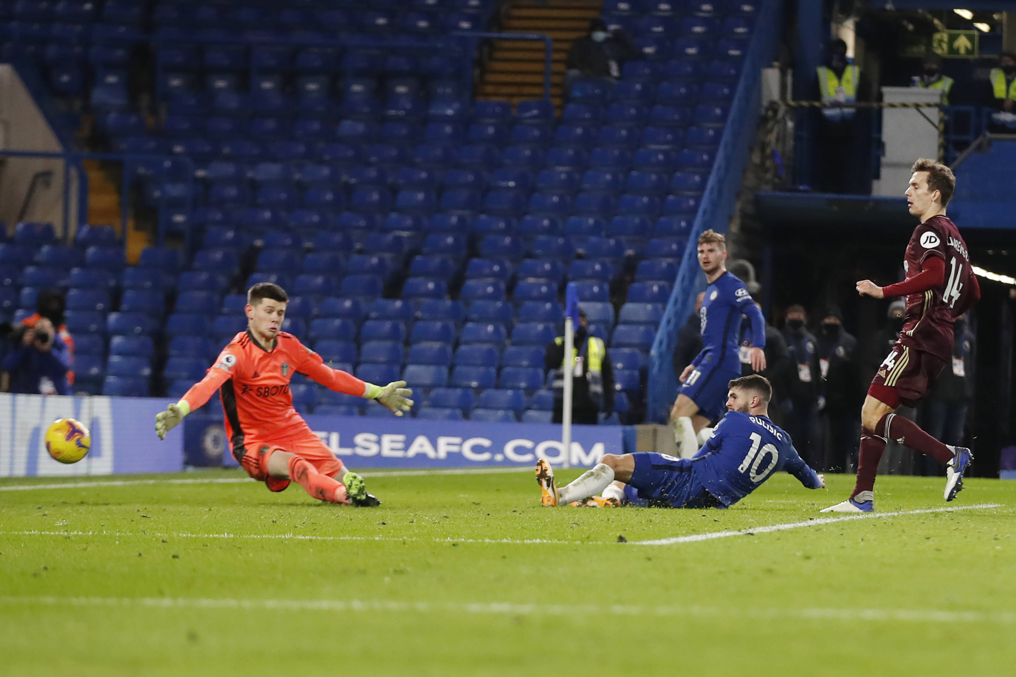 现代都市奔 现代都市奔